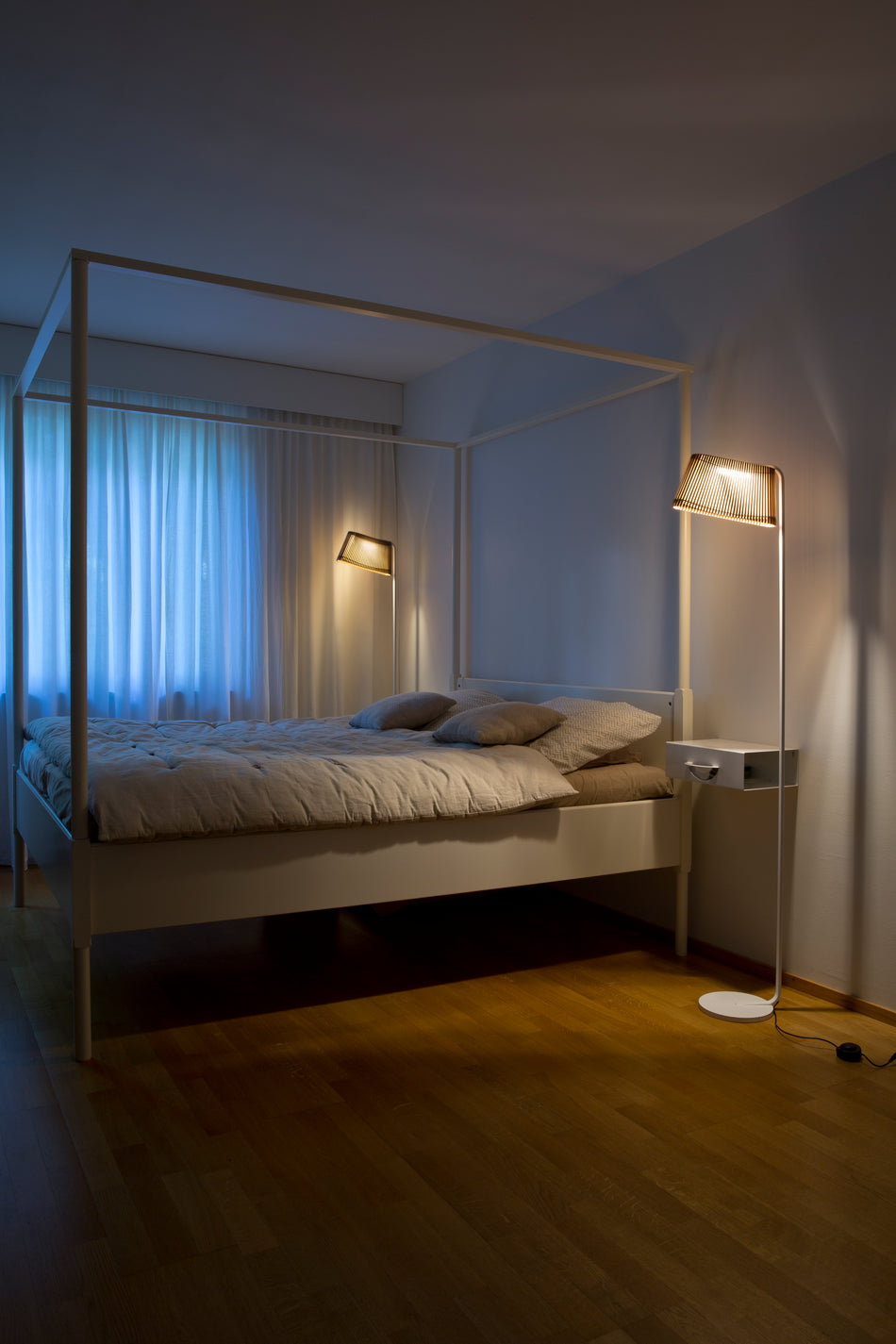 Owalo 7010 Floor Lamp