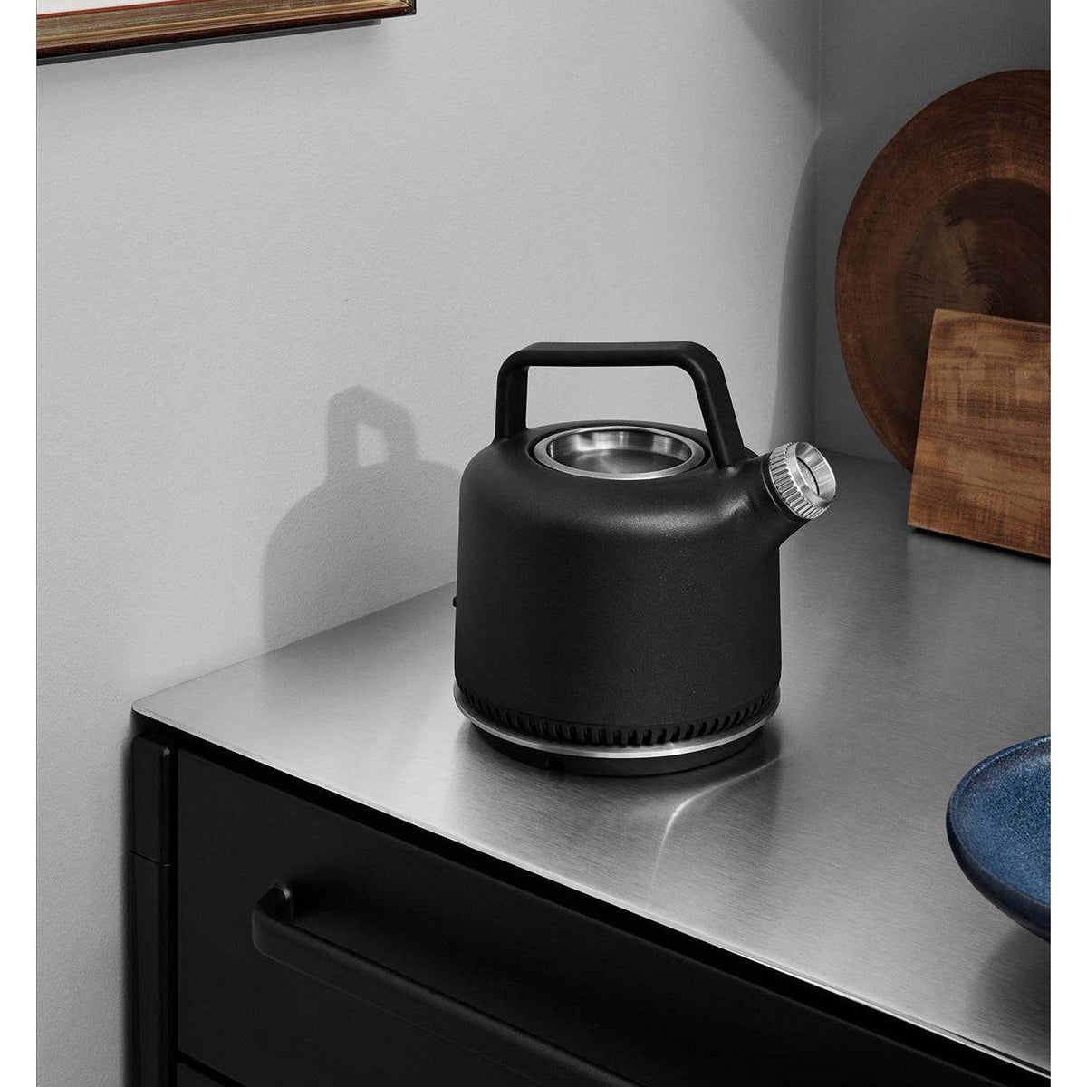 VIPP501 | Electric Kettle EU | Vipp | shop at Skandium London