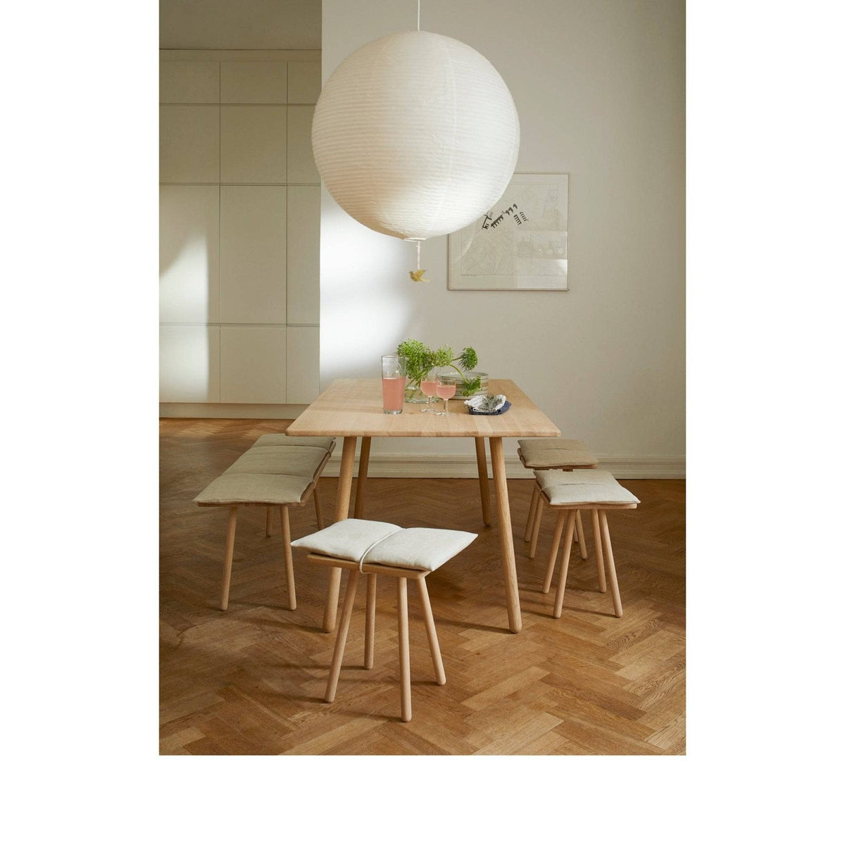 Fritz Hansen - Georg stool, linen - Skandium London