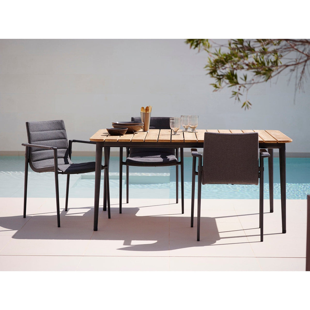 Cane-line - Core Table - Skandium London