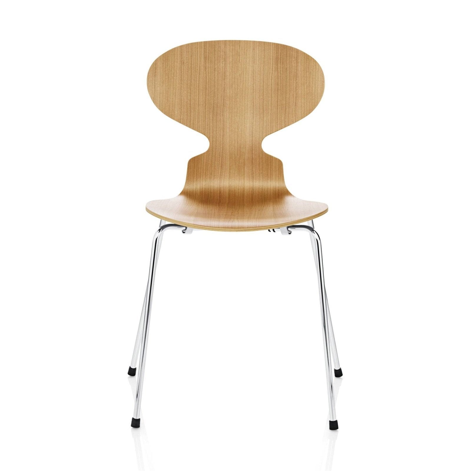 Fritz Hansen - Ant™ chair 4 legs, lacquered veneer - Skandium London