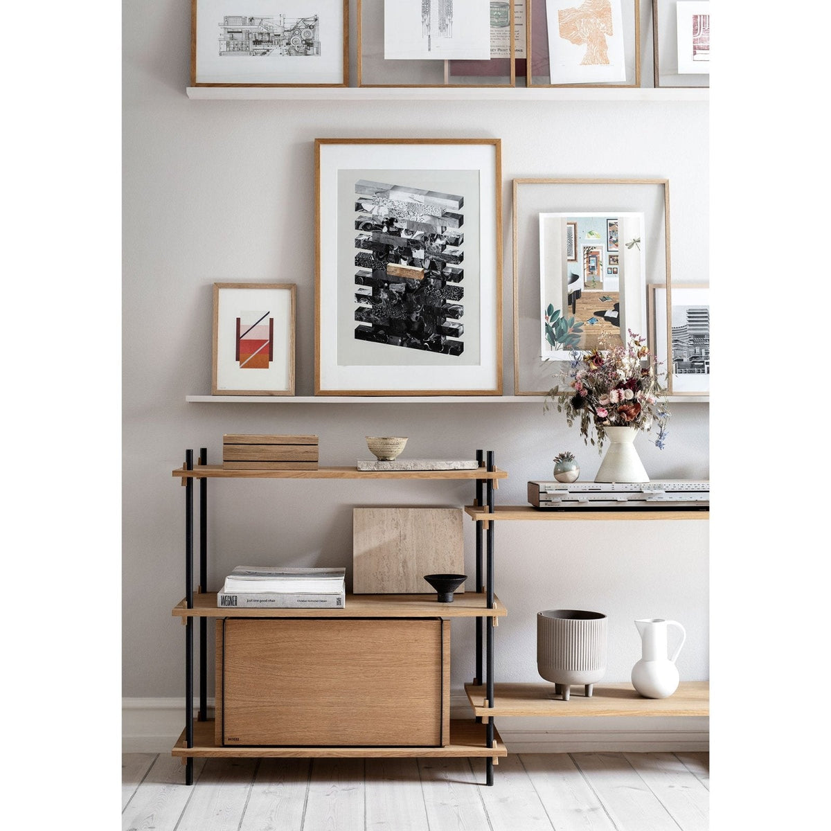 MOEBE - Shelving System – S.200.3.A - Oak/Black - Skandium London
