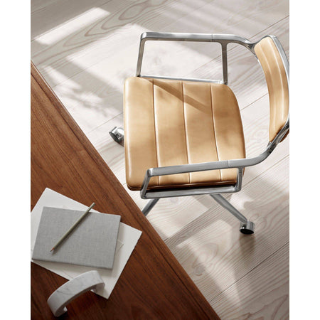 Vipp - VIPP452 - Swivel Chair - Sand Leather - Castors - Skandium London