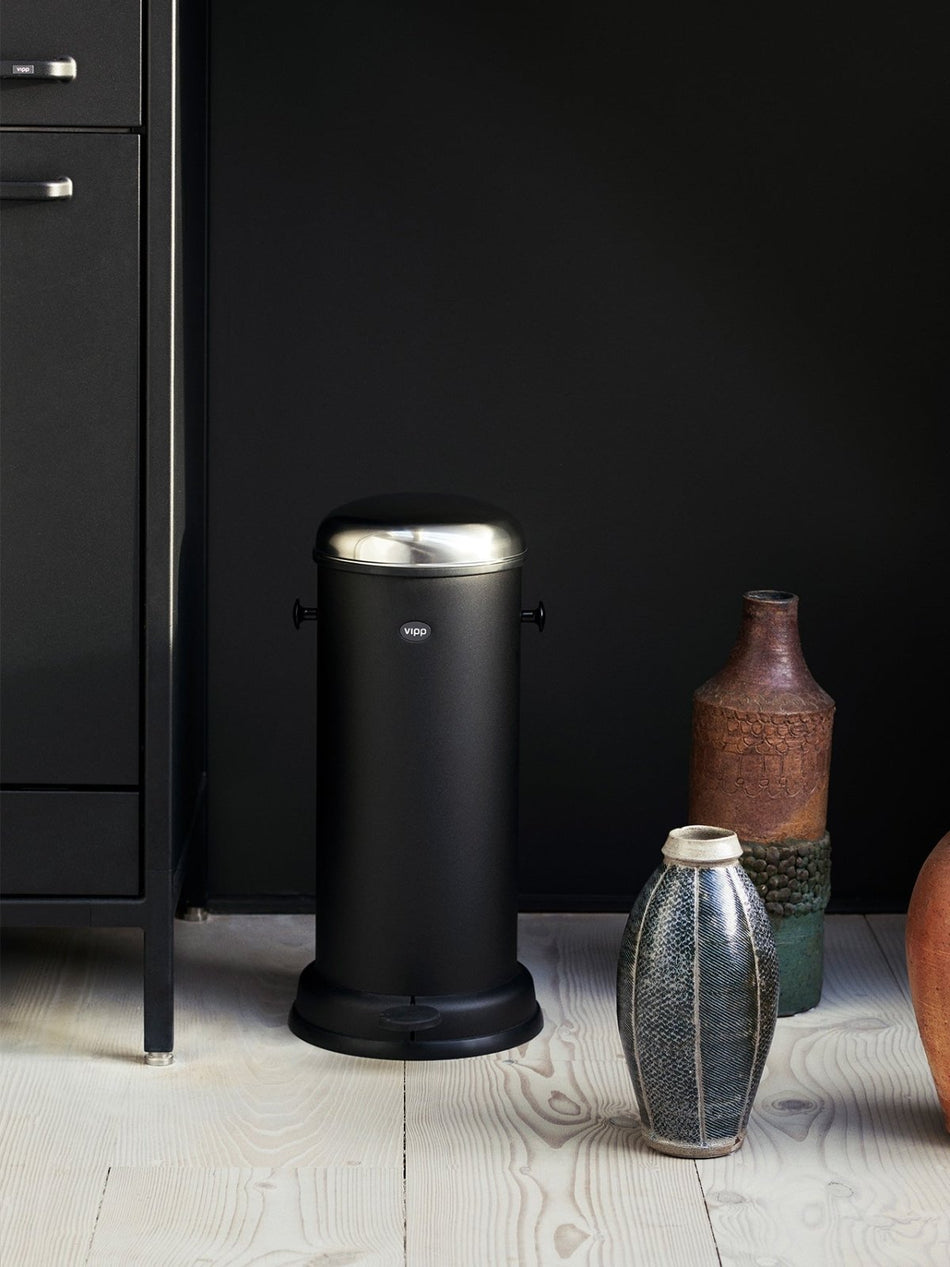 Vipp - VIPP16 - Bin 18L - Skandium London