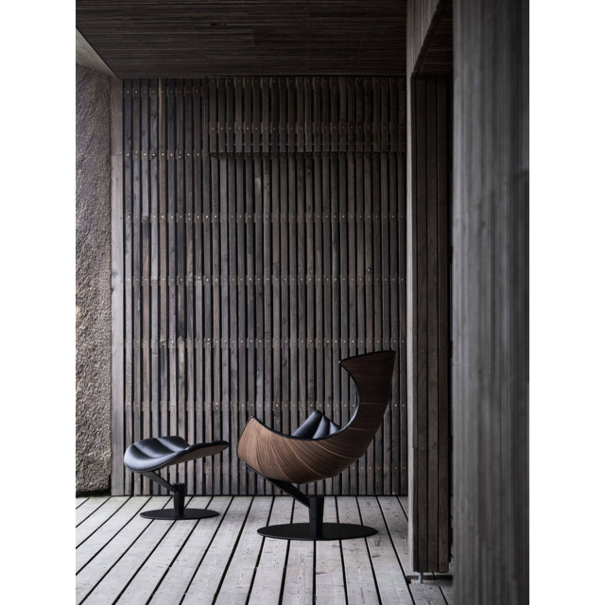 Bruunmunch - Lobster Lounge Chair - Walnut, Satin Chrome Base - Skandium London