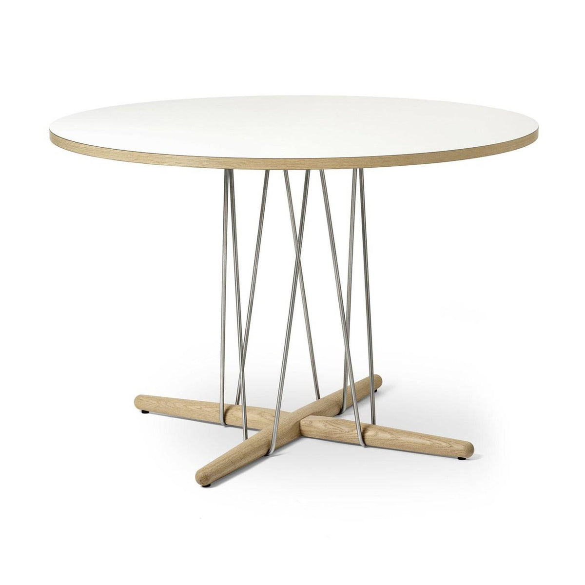 E020 Embrace Dining Table | Carl Hansen | Skandium London