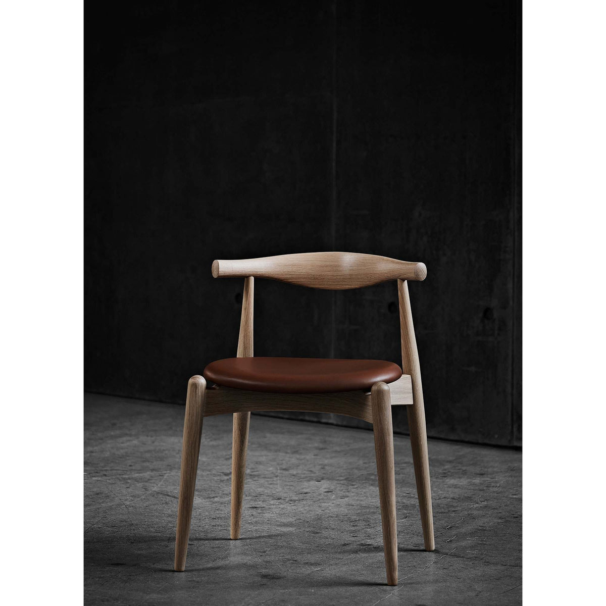 Carl Hansen - CH20 Elbow chair - Skandium London