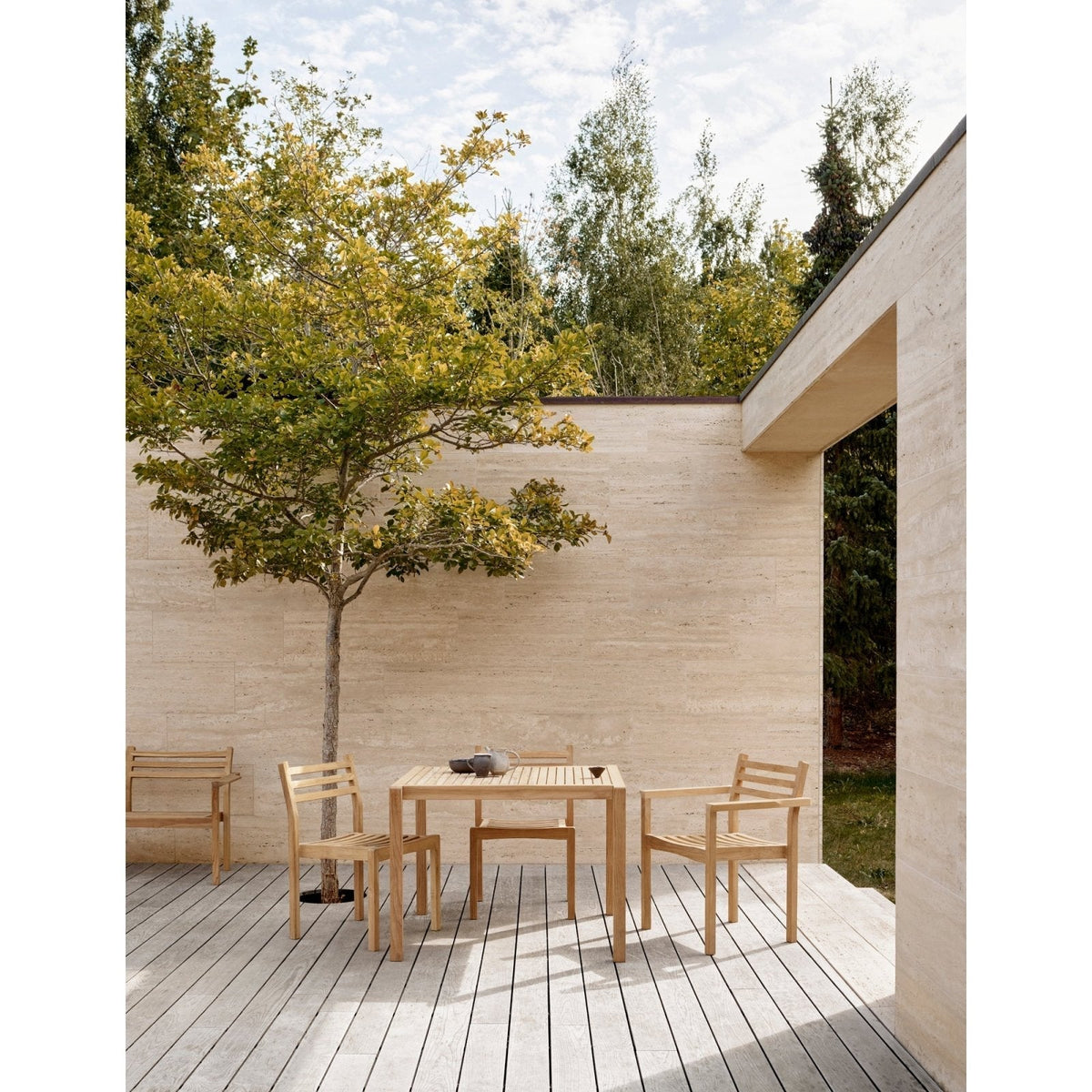 Carl Hansen - AH902 Dining Table, square - untreated teak - Skandium London